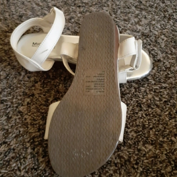 Michael Kors sandals - Picture 3 of 4
